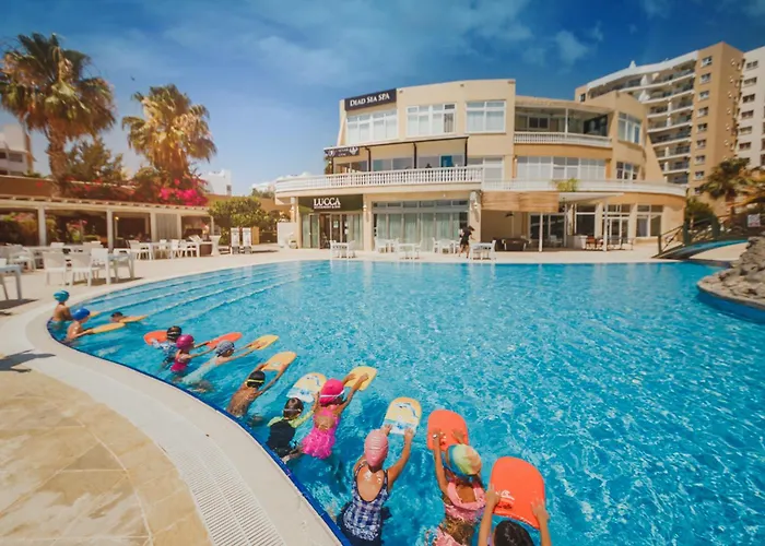 Luscious In Iskele, Long Beach, Caesar