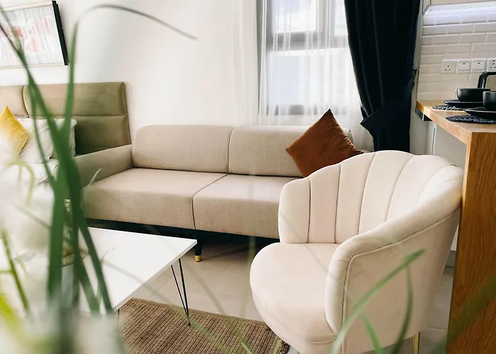 Luscious In Iskele, Long Beach, Caesar Trikomo