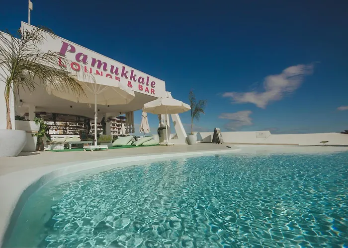 Luscious In Iskele, Long Beach, Caesar