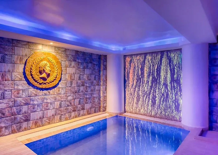 Luscious In Iskele, Long Beach, Caesar Trikomo