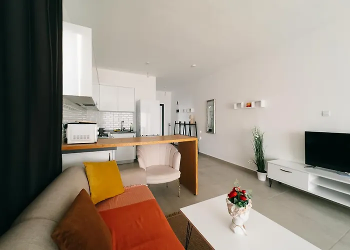 Luscious In Iskele, Long Beach, Caesar Apartman Trikomo